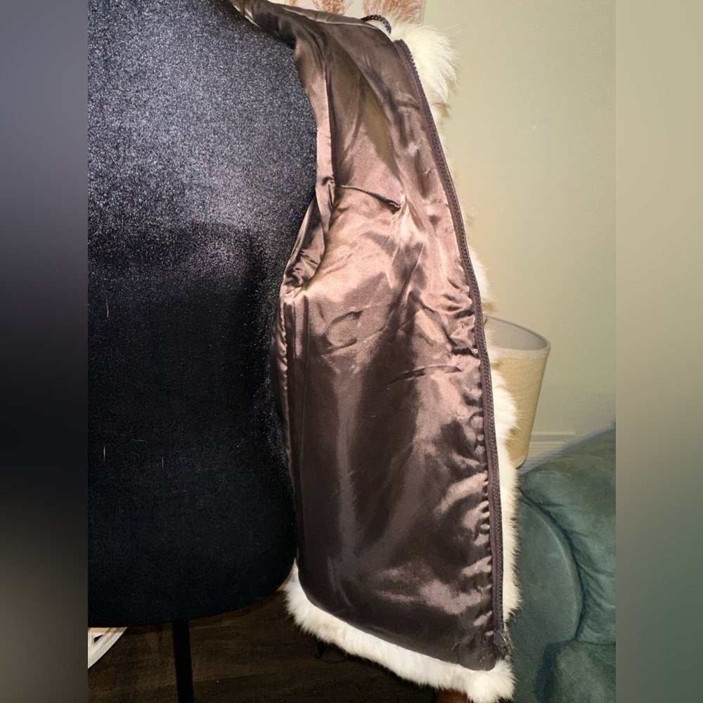 UEC SPLIT END WHITE RABBIT FUR WITH FOX FUR TRIM GLAM JACKET SIZE SMALL - Picture 5 of 6